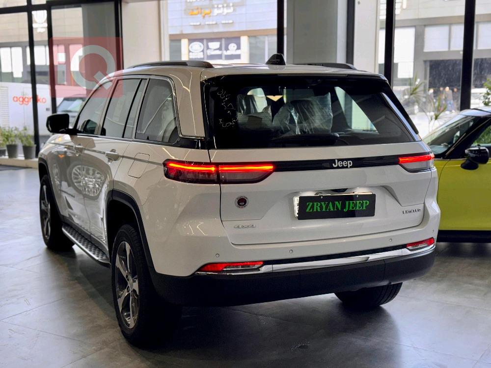 جيب جراند شيروكي